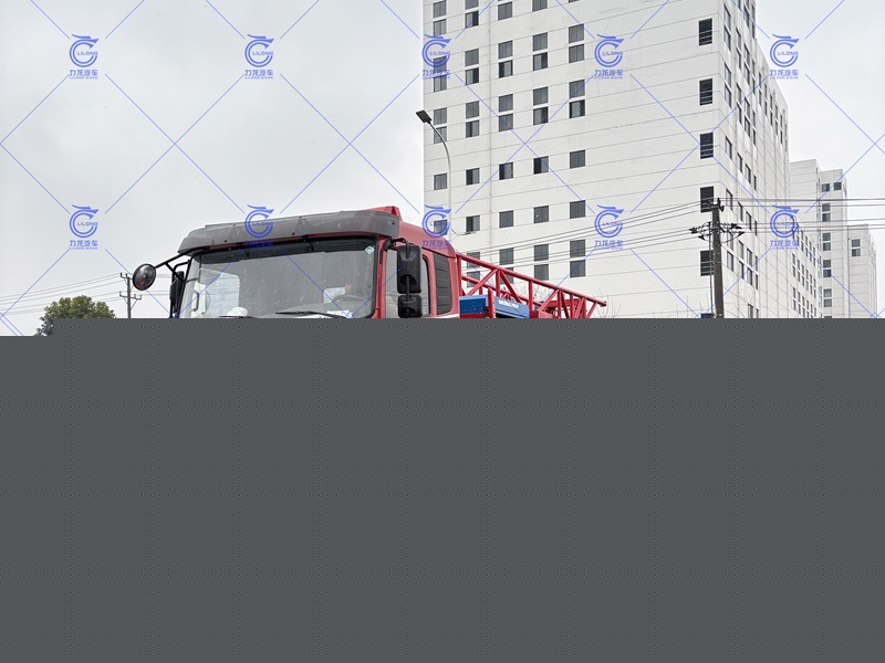 沙漠越野原裝四驅(qū)鉆機(jī)車